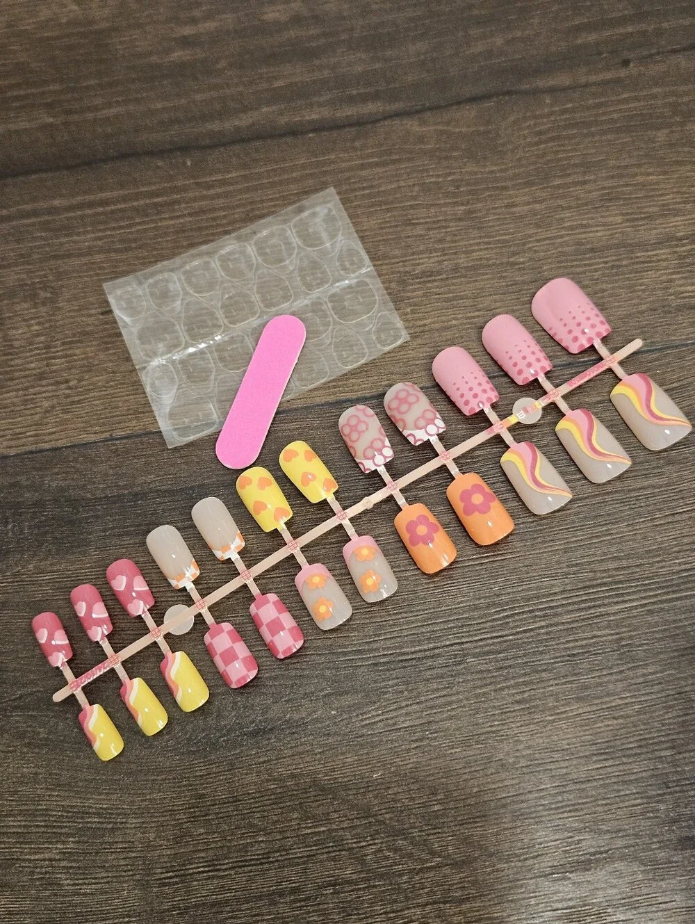 NEW Selfie Prep Kit Beauty Bundle HEMPZ Strawbeary Nails Spa Set